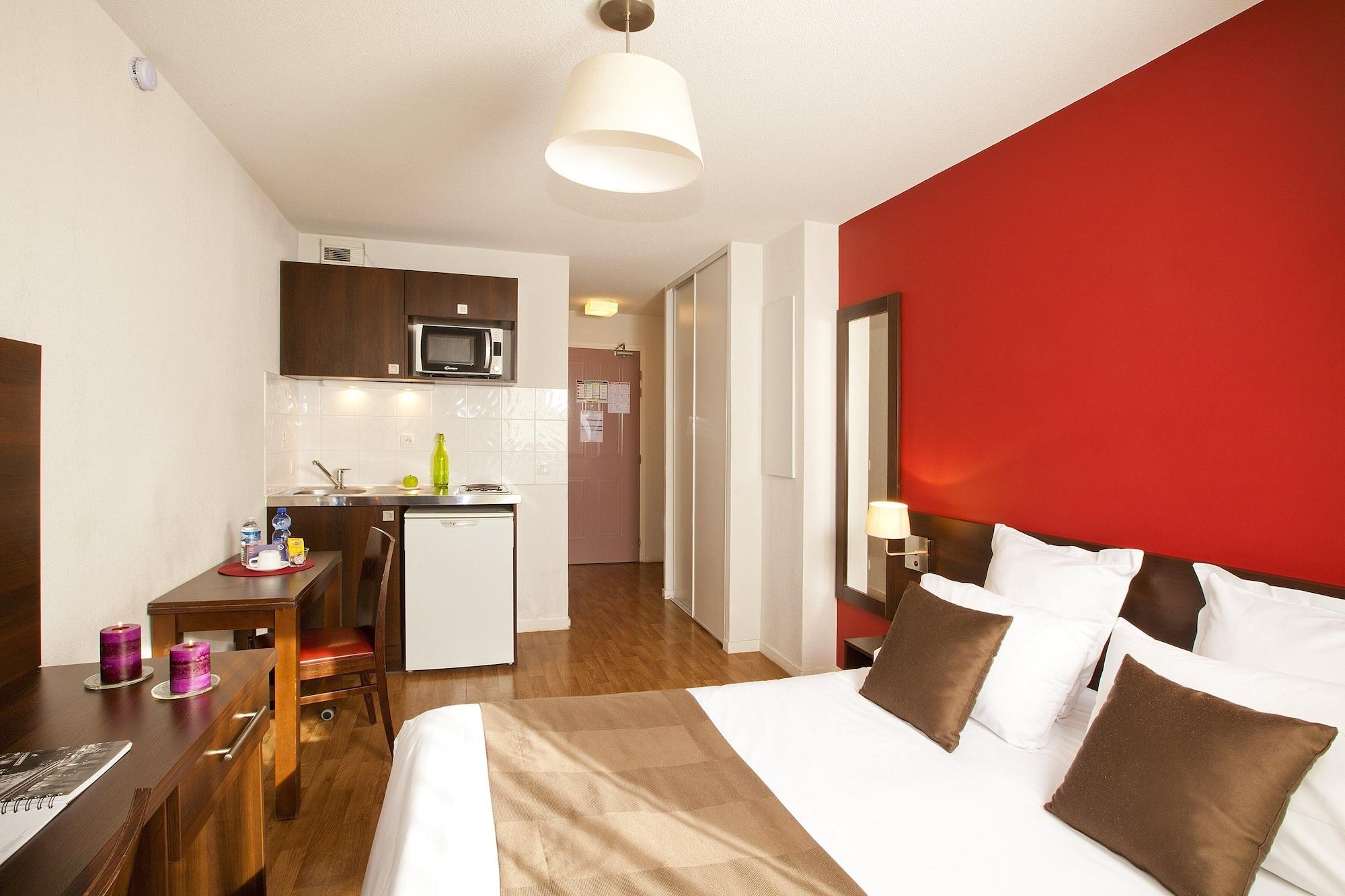 Sejours & Affaires Paris-Malakoff Aparthotel Bagian luar foto