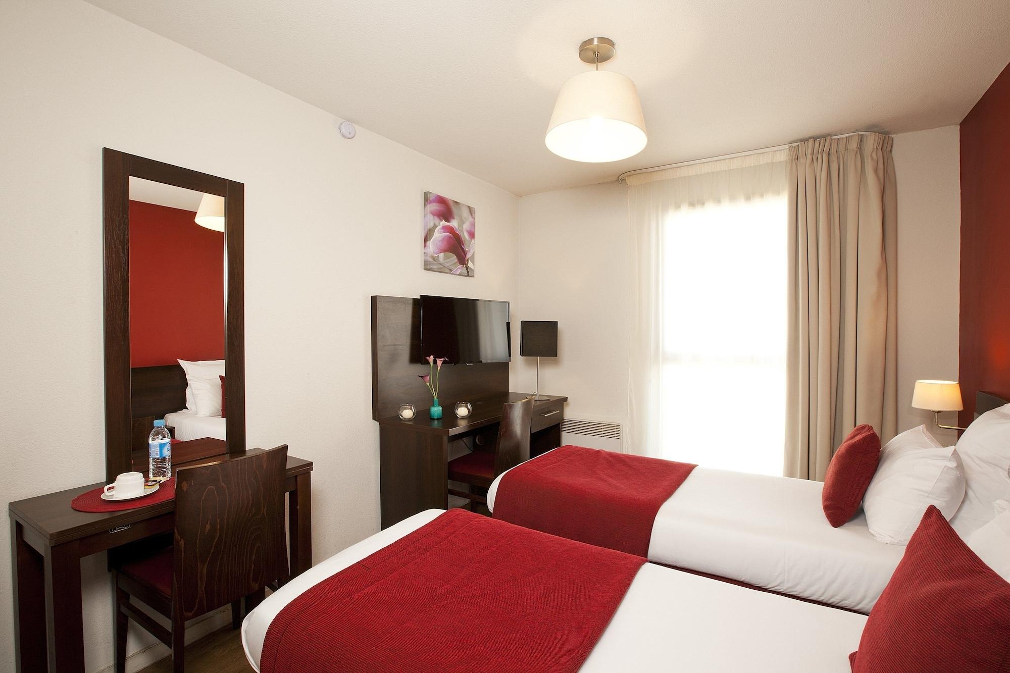 Sejours & Affaires Paris-Malakoff Aparthotel Bagian luar foto